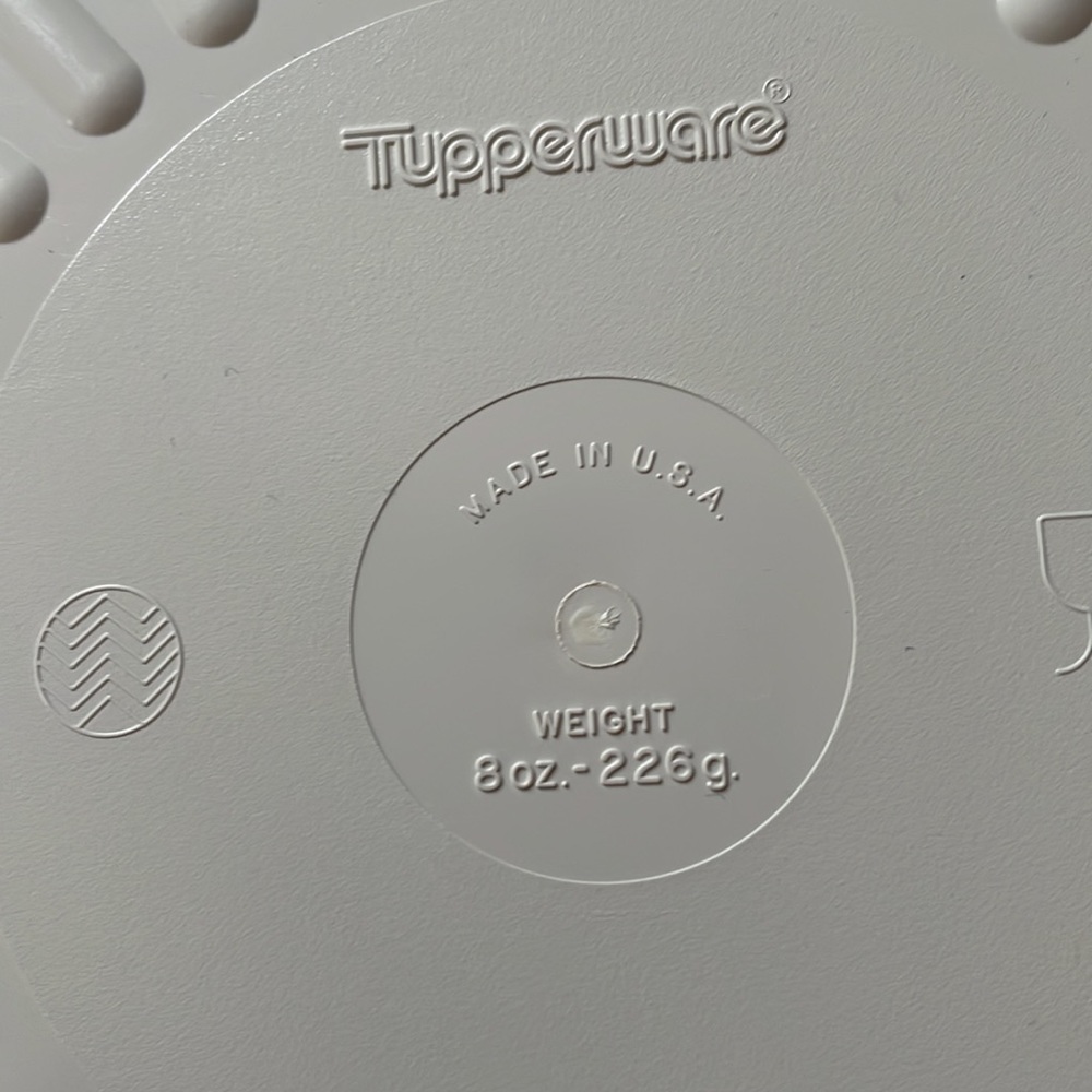 Tupperware - Picture 11 of 11